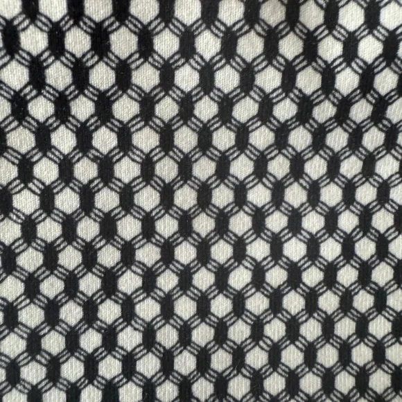 Lululemon Crossback Racer Tank – Size 6 - Picture 9 of 12